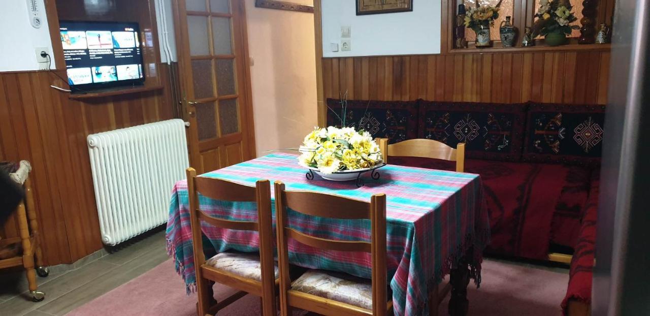 Eufrosini Guesthouse Metsovo Esterno foto